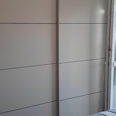 Apartment Puntamika Villa De Rosa - Ground Floor Zara Esterno foto